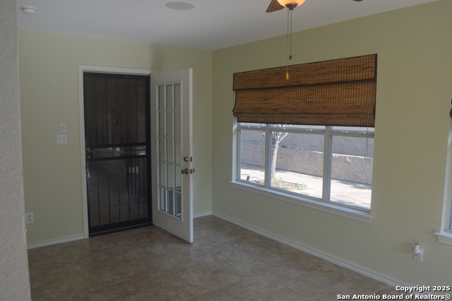 Image 29 of 40 For 14847 Lytle Somerset