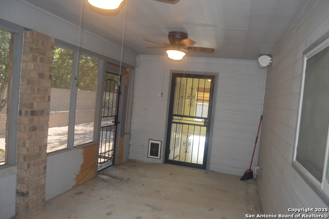 Image 32 of 40 For 14847 Lytle Somerset