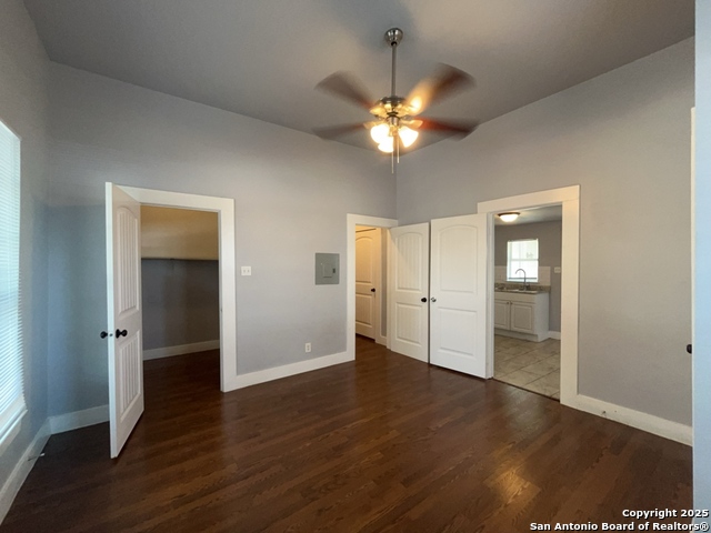 Image 11 of 18 For 222 Cadwallader St  2