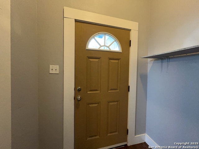 Image 15 of 18 For 222 Cadwallader St  2