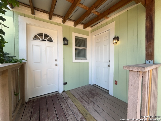Image 16 of 18 For 222 Cadwallader St  2