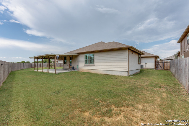 Listing photo id 19 for 19209 Nicole Ln