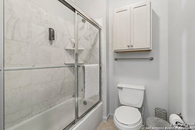 Image 17 of 36 For 6160 Eckhert Rd  Apt 3