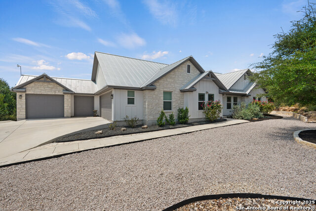 Details for 106 William Tobin, Blanco, TX 78606