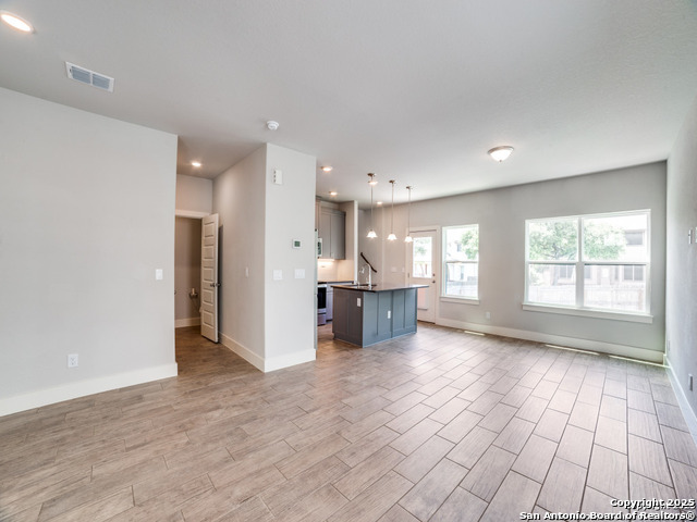 Image 19 of 34 For 16011 Babcock R  #12