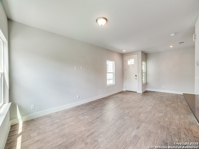 Image 21 of 34 For 16011 Babcock R  #12