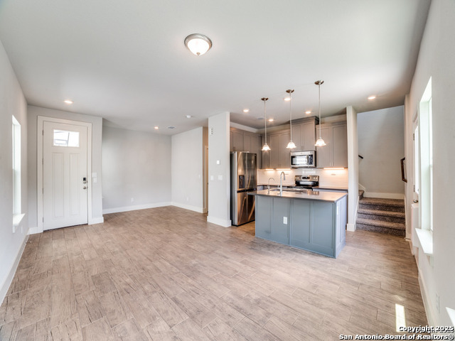 Image 22 of 34 For 16011 Babcock R  #12