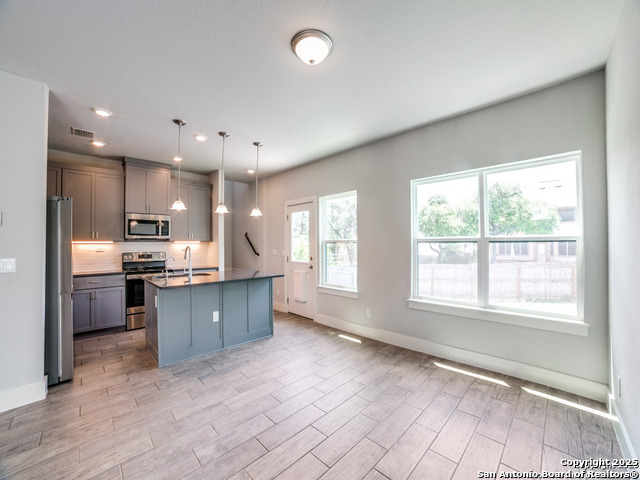 Image 25 of 34 For 16011 Babcock R  #12