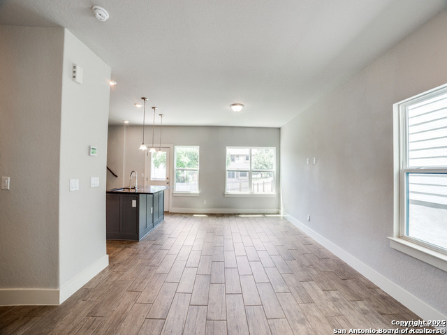 Image 28 of 34 For 16011 Babcock R  #12