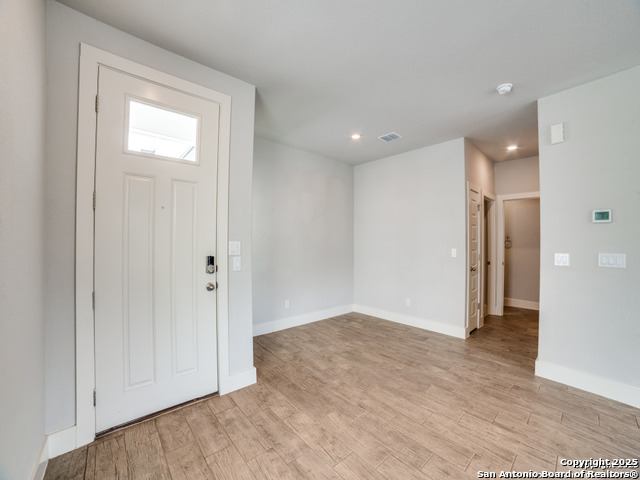 Image 29 of 34 For 16011 Babcock R  #12