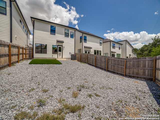 Image 32 of 34 For 16011 Babcock R  #12