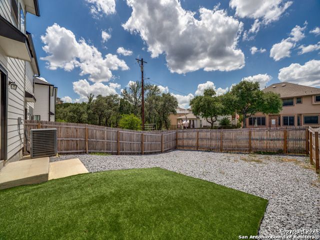 Image 33 of 34 For 16011 Babcock R  #12