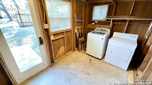 Image 17 of 50 For 1207 Elm Grove Rd
