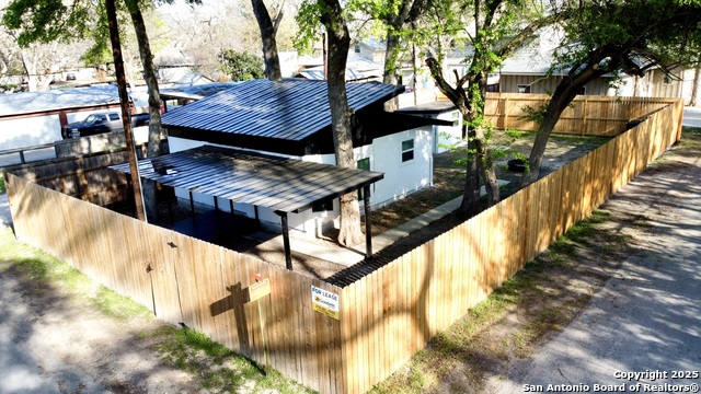 Image 2 of 50 For 1207 Elm Grove Rd