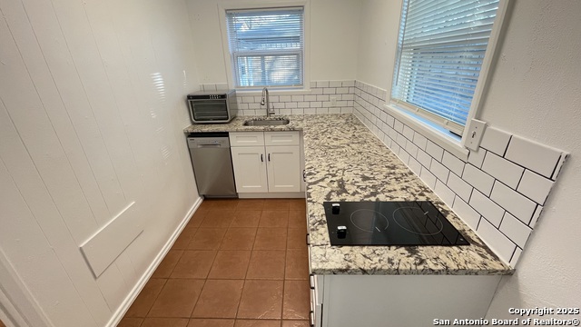 Image 21 of 50 For 1207 Elm Grove Rd