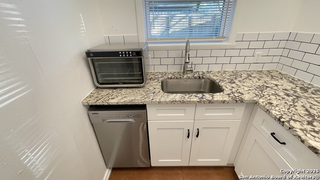 Image 23 of 50 For 1207 Elm Grove Rd