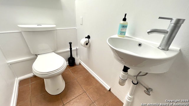 Image 41 of 50 For 1207 Elm Grove Rd