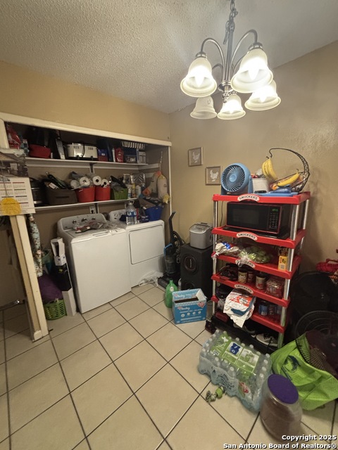 Image 16 of 31 For 7136 Larksong