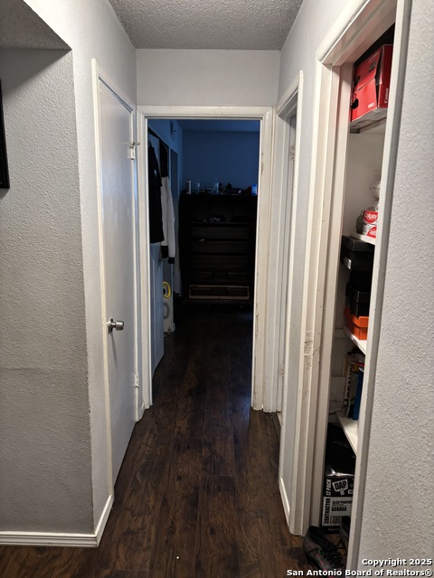 Image 25 of 31 For 7136 Larksong