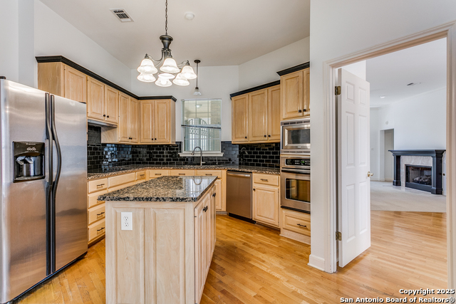 Image 13 of 25 For 91 Longsford