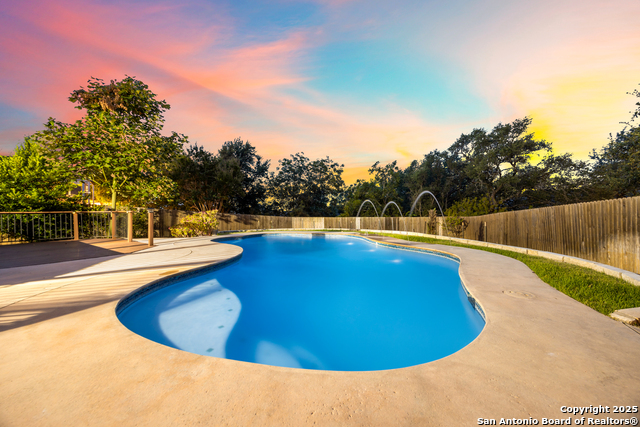 Image 42 of 54 For 20803 Cliff Park
