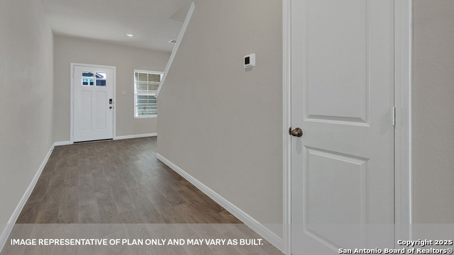 Listing photo id 3 for 246 Shenandoah Drive