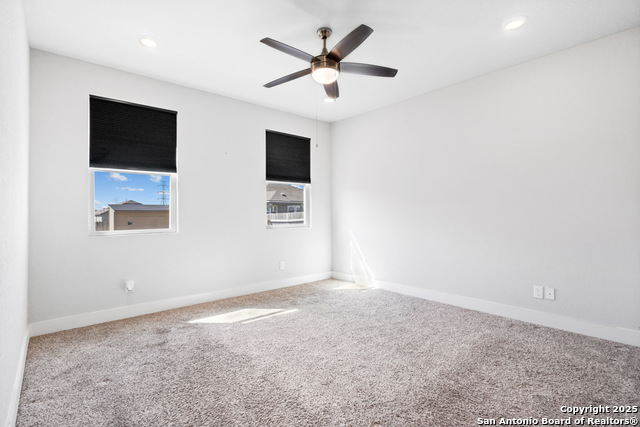 Image 17 of 37 For 7333 Walkers Loop