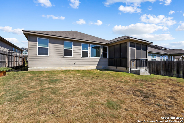 Image 34 of 37 For 7333 Walkers Loop