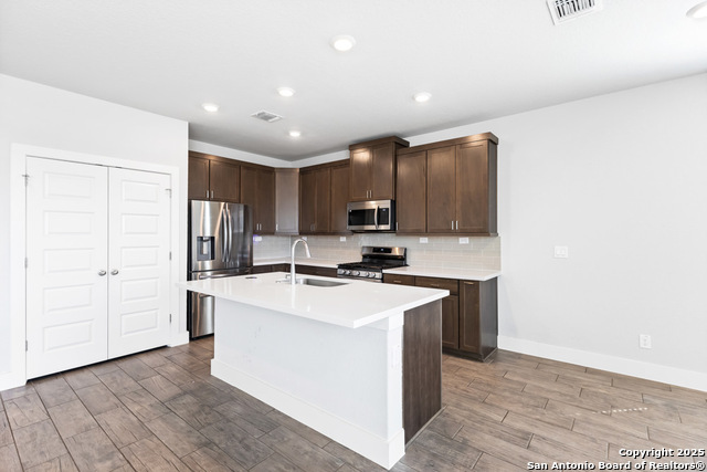 Image 8 of 37 For 7333 Walkers Loop