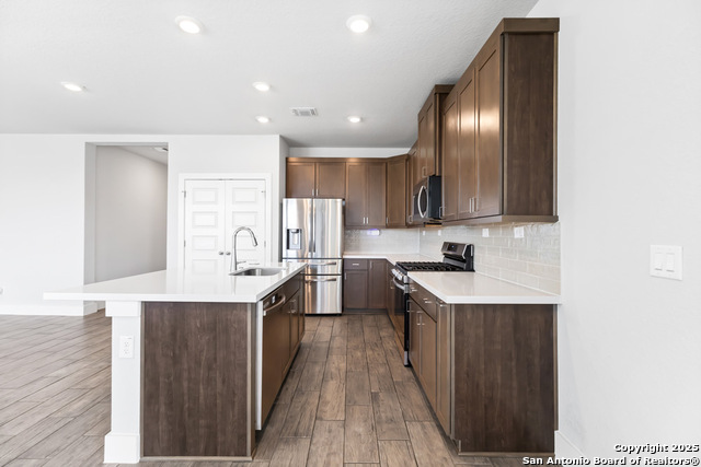 Image 9 of 37 For 7333 Walkers Loop