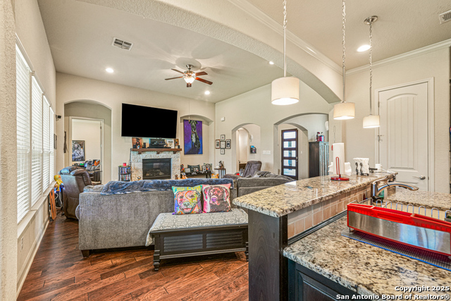 Image 5 of 30 For 4603 Camden Heights