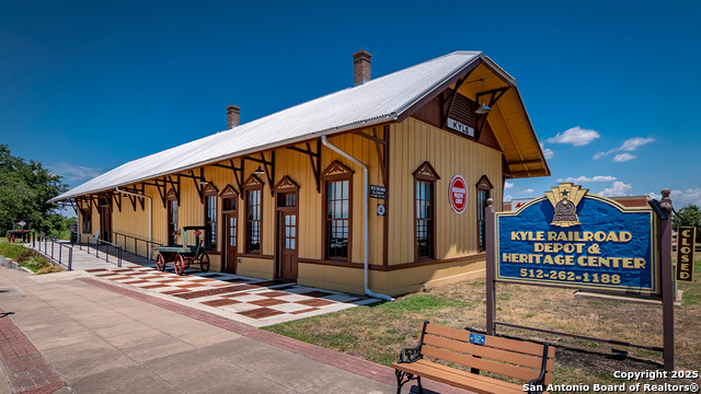 Listing photo id 17 for 236 Shenandoah Drive