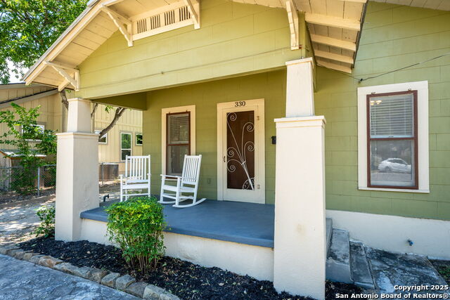 Details for 330 Kessler  , New Braunfels, TX 78130