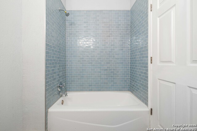 Image 22 of 38 For 109 Blue Bonnet