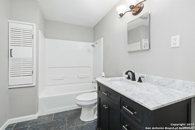 Image 35 of 38 For 109 Blue Bonnet