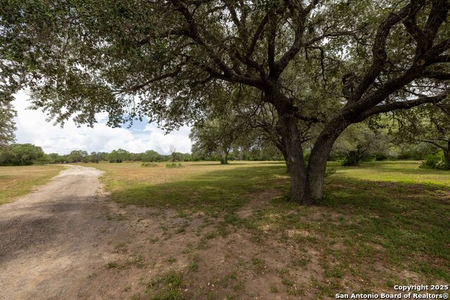 Details for 6242 West Wildcat Dr, Beeville, TX 78102