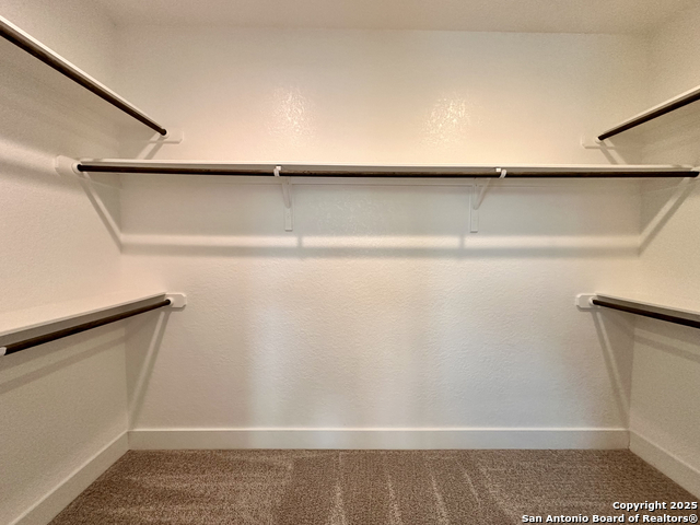 Image 20 of 48 For 440 Chinook