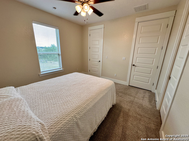 Image 30 of 48 For 440 Chinook