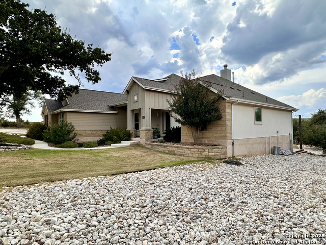 Image 32 of 48 For 440 Chinook