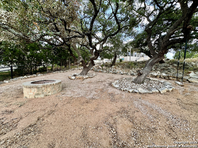 Image 39 of 48 For 440 Chinook