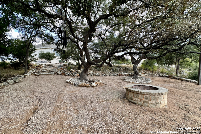 Image 40 of 48 For 440 Chinook