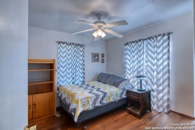 Listing photo id 3 for 465 Melody  
