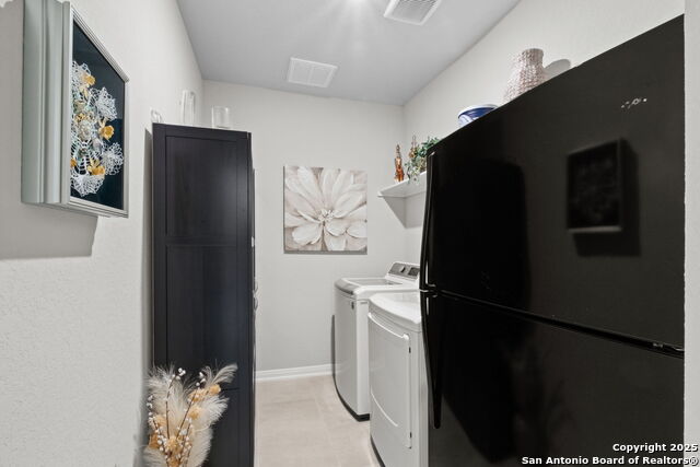 Listing photo id 14 for 1226 Lennea Garden