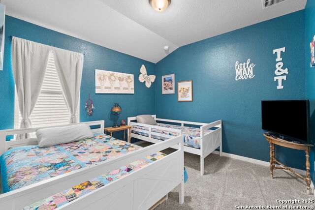 Listing photo id 18 for 1226 Lennea Garden