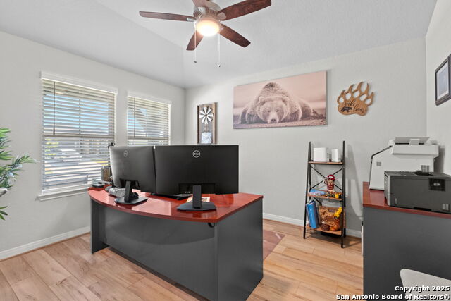 Listing photo id 20 for 1226 Lennea Garden