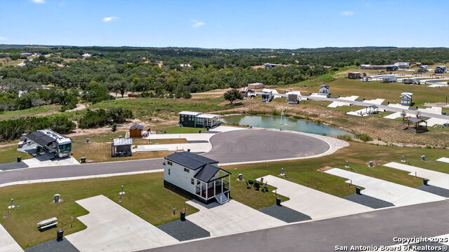 Image 28 of 45 For 5386 Ranch Road 1376 #19