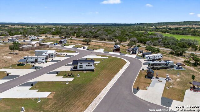 Image 31 of 45 For 5386 Ranch Road 1376 #19