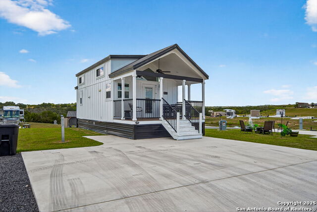 Image 6 of 45 For 5386 Ranch Road 1376 #19