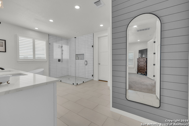 Image 24 of 40 For 2437 Kookaburra