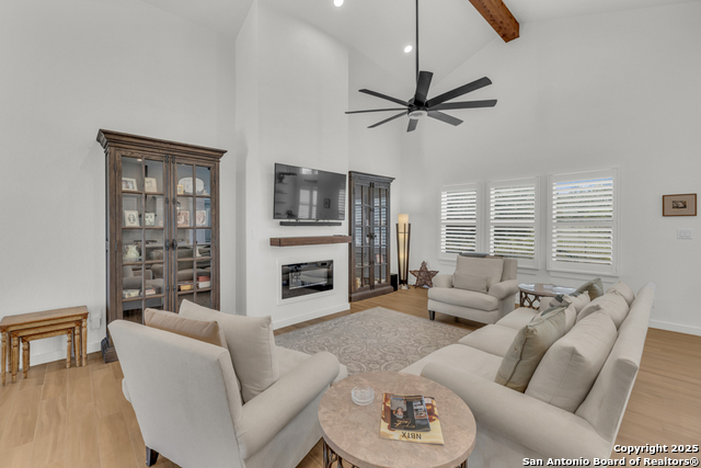 Image 9 of 40 For 2437 Kookaburra